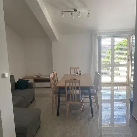 Apartament Mare I Ive Zadar
