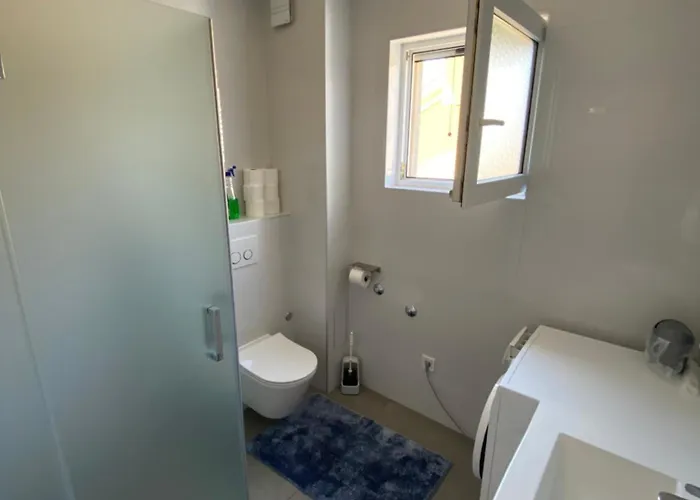 Mare I Ive شقة زادار